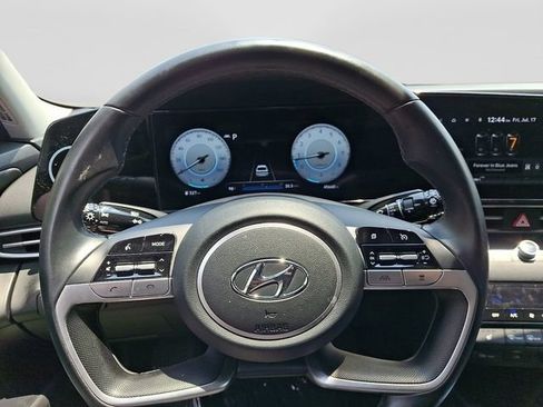 Used 2023 Hyundai Elantra SEL w/ Convenience Package FWD image 23