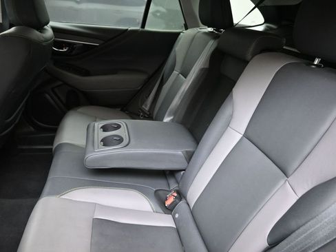 Certified 2025 Subaru Outback Onyx Edition AWD/4WD image 20