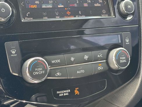 Used 2019 Nissan Rogue Sport SV w/ All-Weather Package AWD/4WD image 18