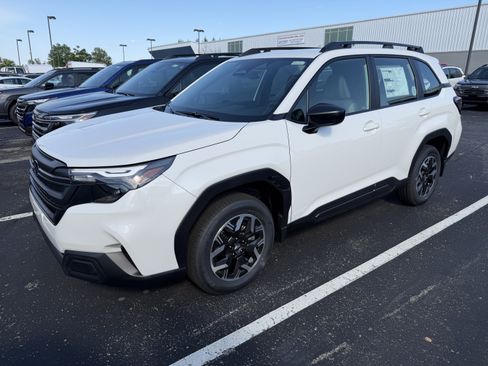 New 2026 Subaru Forester AWD/4WD image 4