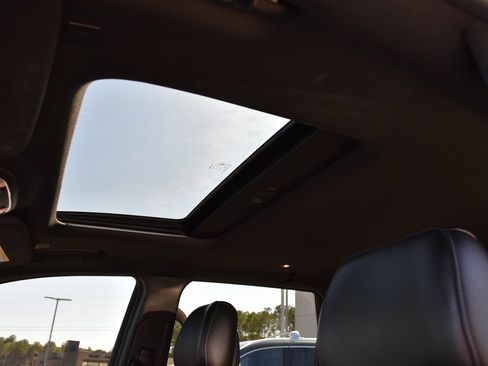 Used 2021 Jeep Grand Cherokee Limited image 31