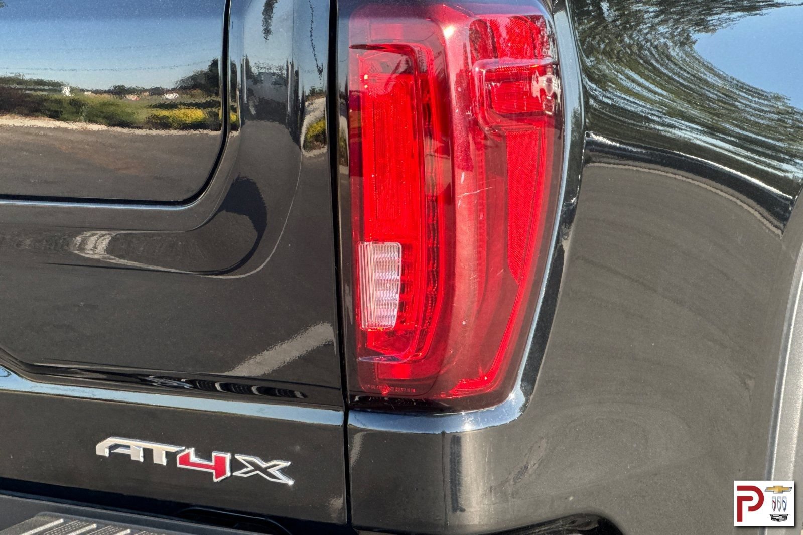Used 2023 GMC Sierra 1500 AT4X AWD/4WD image 32