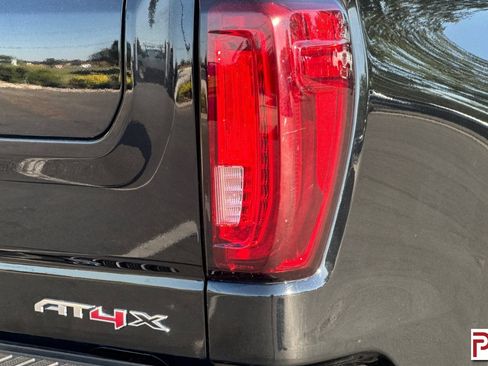 Used 2023 GMC Sierra 1500 AT4X AWD/4WD image 32