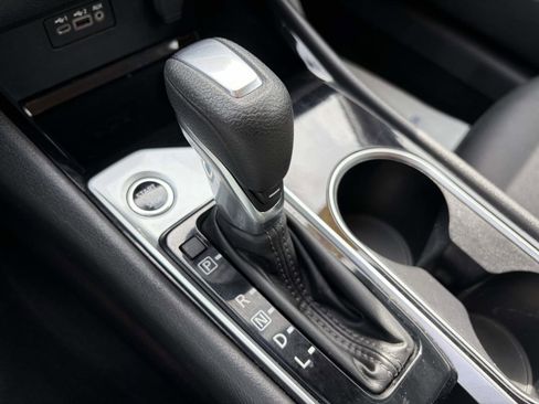 Used 2024 Nissan Altima 2.5 SV image 15