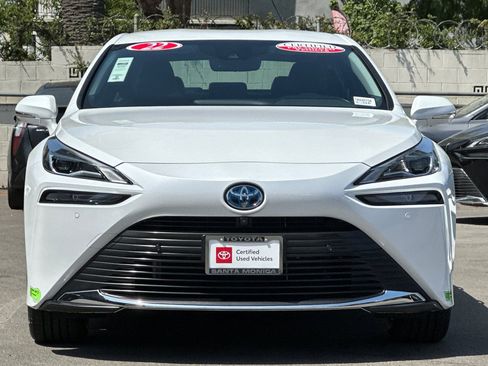 Used 2022 Toyota Mirai w/ Advanced Technology Package RWD image 9