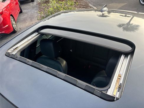 Used 2017 BMW 330i Sedan image 24