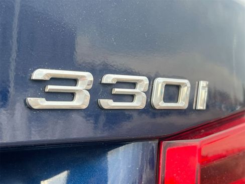 Used 2017 BMW 330i xDrive Sedan image 14