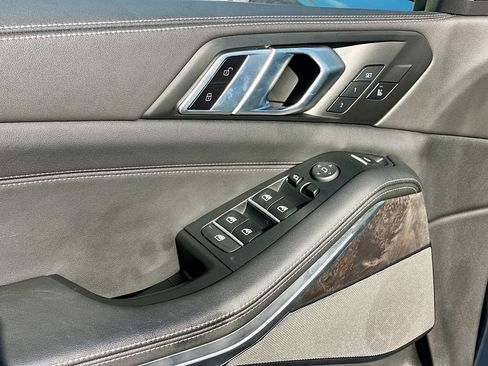 Used 2025 BMW X5 sDrive40i image 18