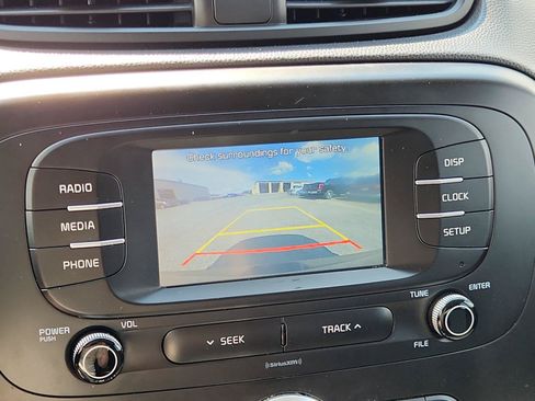 Used 2017 Kia Soul + FWD image 21