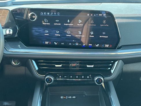 Used 2026 Chevrolet Suburban RST w/ Comfort Package image 26