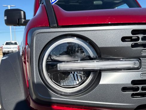 New 2025 Ford Bronco Badlands image 18