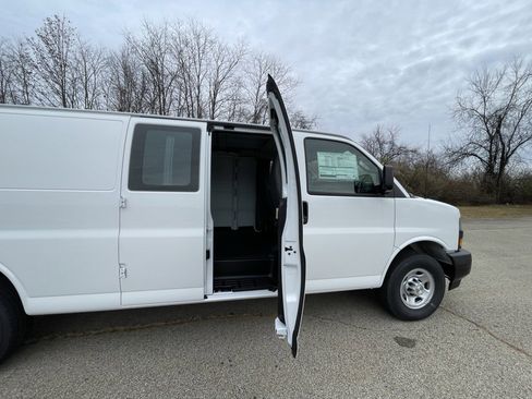New 2025 Chevrolet Express 2500 Extended w/ Driver Convenience Package image 13