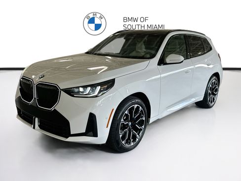 Certified 2026 BMW X3 xDrive30i w/ Premium Package AWD/4WD image 3