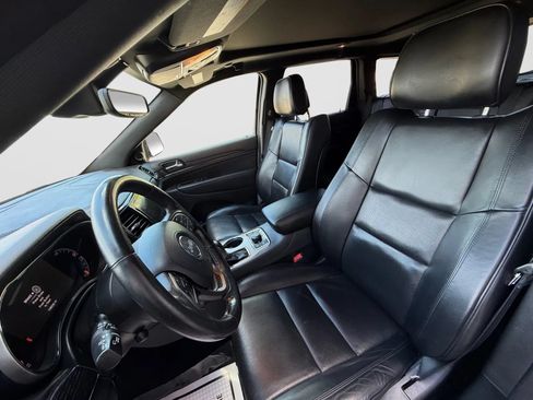 Used 2019 Jeep Grand Cherokee High Altitude AWD/4WD image 13