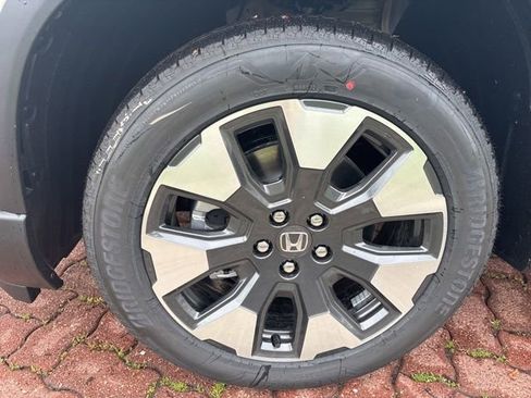 New 2026 Honda Pilot Elite image 4