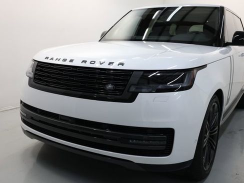 Used 2025 Land Rover Range Rover Long Wheelbase SE AWD/4WD image 60