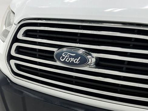 Used 2018 Ford Transit 350 XLT image 33