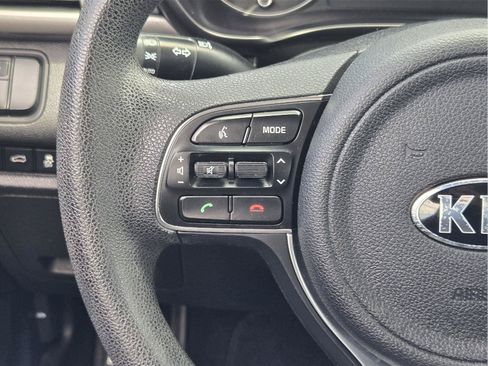 Used 2018 Kia Optima LX FWD image 25