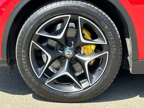 Used 2018 Alfa Romeo Stelvio Ti Sport AWD/4WD image 30