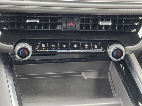 New 2026 Chevrolet Suburban LS image 29