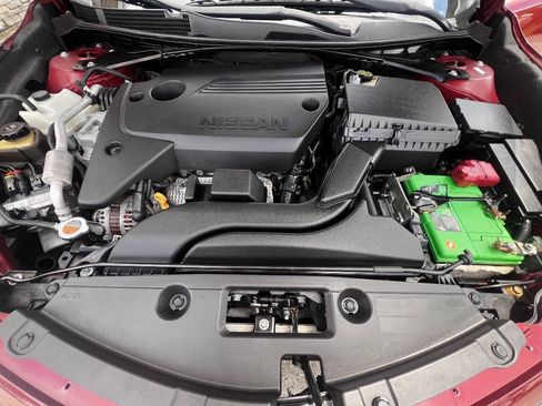 Used 2015 Nissan Altima 2.5 SL w/ Technology Package FWD image 18