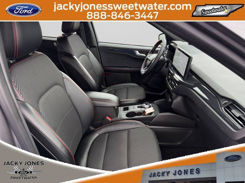 Used 2024 Ford Escape ST-Line w/ Tech Pack #1 AWD/4WD image 15
