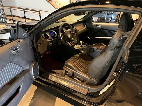 Used 2013 Ford Mustang Shelby GT500 image 9