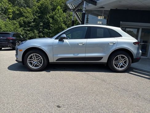 Used 2021 Porsche Macan image 2