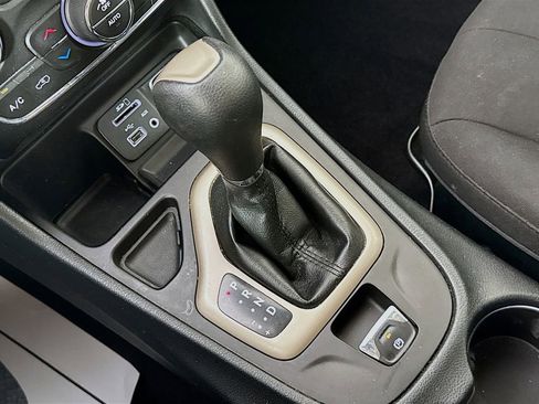 Used 2016 Jeep Cherokee 75th Anniversary image 20