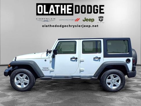 Used 2015 Jeep Wrangler Unlimited Sport w/ Quick Order Package 24S AWD/4WD image 18
