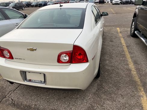 Used 2010 Chevrolet Malibu LT image 12