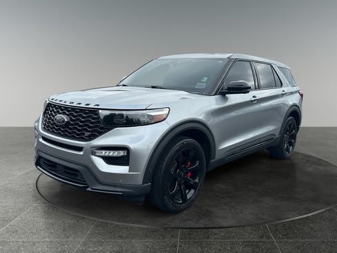 Used 2022 Ford Explorer ST w/ Equipment Group 401A AWD/4WD image 3