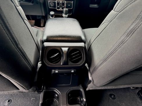 Used 2022 Jeep Wrangler Sport image 14