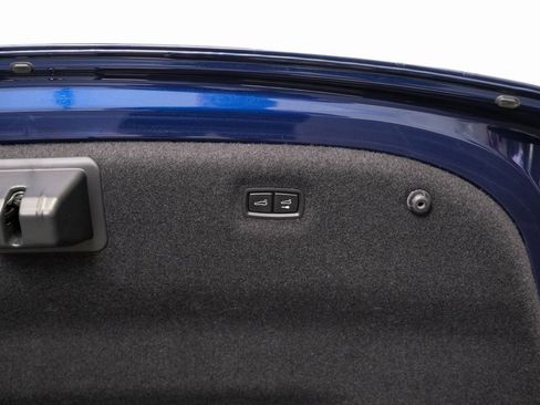 Used 2022 Porsche Taycan 4S image 48