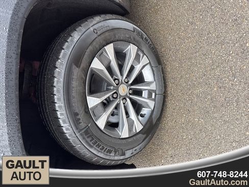 New 2026 Chevrolet Equinox LT w/ Convenience Package II image 9