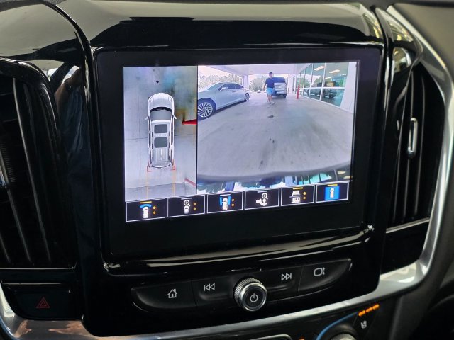 Used 2023 Chevrolet Traverse Premier w/ Redline Edition FWD image 31