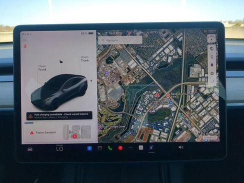 Used 2022 Tesla Model Y Performance image 25