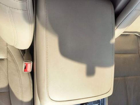 Used 2023 Lincoln Aviator Reserve w/ Equipment Group 201A image 11