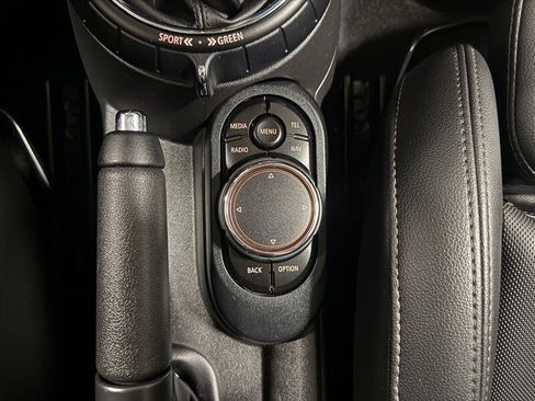 Used 2017 MINI Cooper S FWD image 26