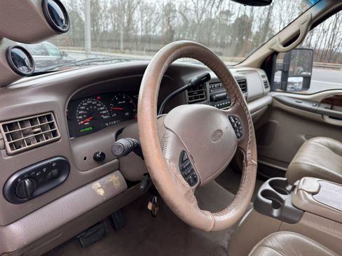 Used 2002 Ford Excursion Limited image 15