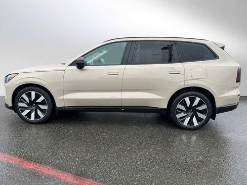 New 2025 Volvo EX90 Ultra w/ Protection Package Premier image 6