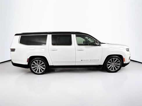 Used 2023 Jeep Grand Wagoneer L Series II AWD/4WD image 11