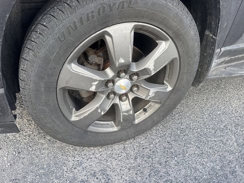 Used 2017 Chevrolet Traverse LT image 8