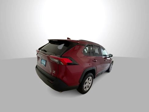 Used 2019 Toyota RAV4 LE AWD/4WD image 8