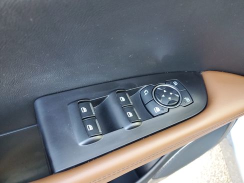 Certified 2023 Lincoln Nautilus Reserve image 14