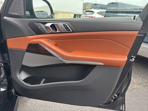 New 2026 BMW X7 xDrive40i w/ M Sport Package image 16