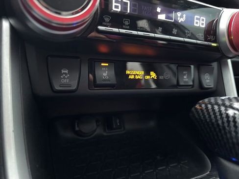 Used 2021 Toyota RAV4 XLE w/ Convenience Package AWD/4WD image 55