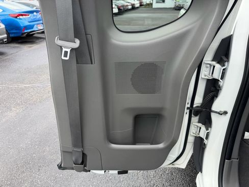 Used 2019 Nissan Frontier S image 17