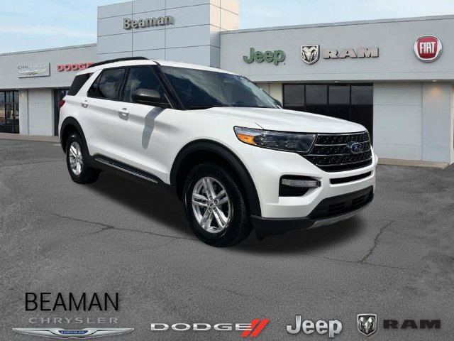 Used 2024 Ford Explorer XLT w/ Equipment Group 202A AWD/4WD image 1