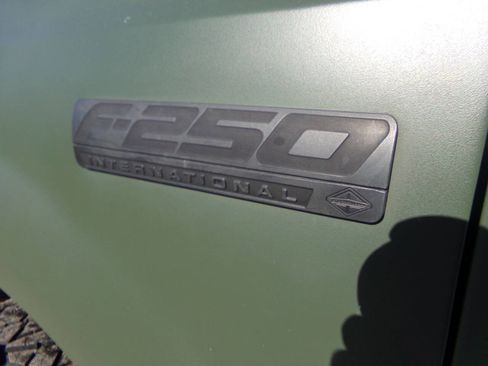 Used 2002 Ford F250 XL image 12